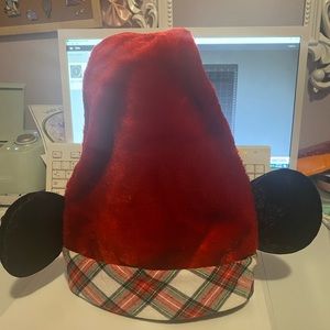 Mickey Mouse Santa hats!